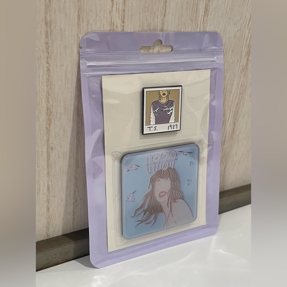 TS 1989 Pin & Magnet Set